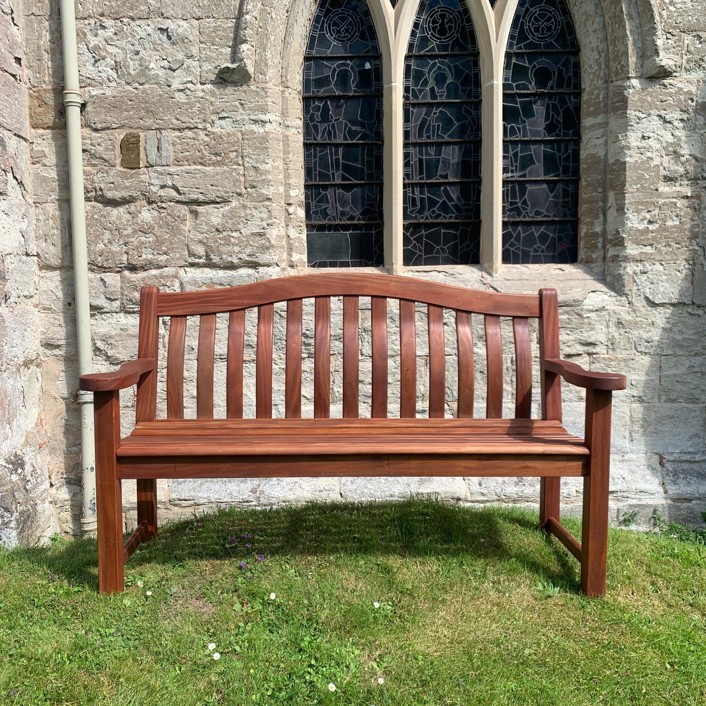 Turnberry Memorial Bench 5ft Cornis + FREE cornis oil