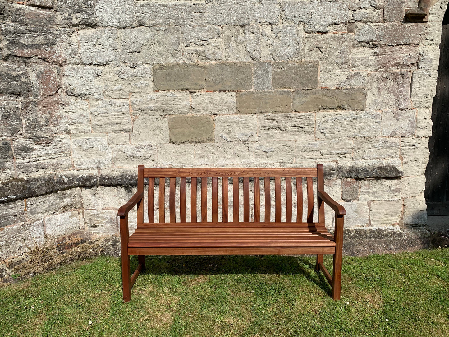 Broadfield Memorial Bench 5ft Cornis + FREE cornis oil