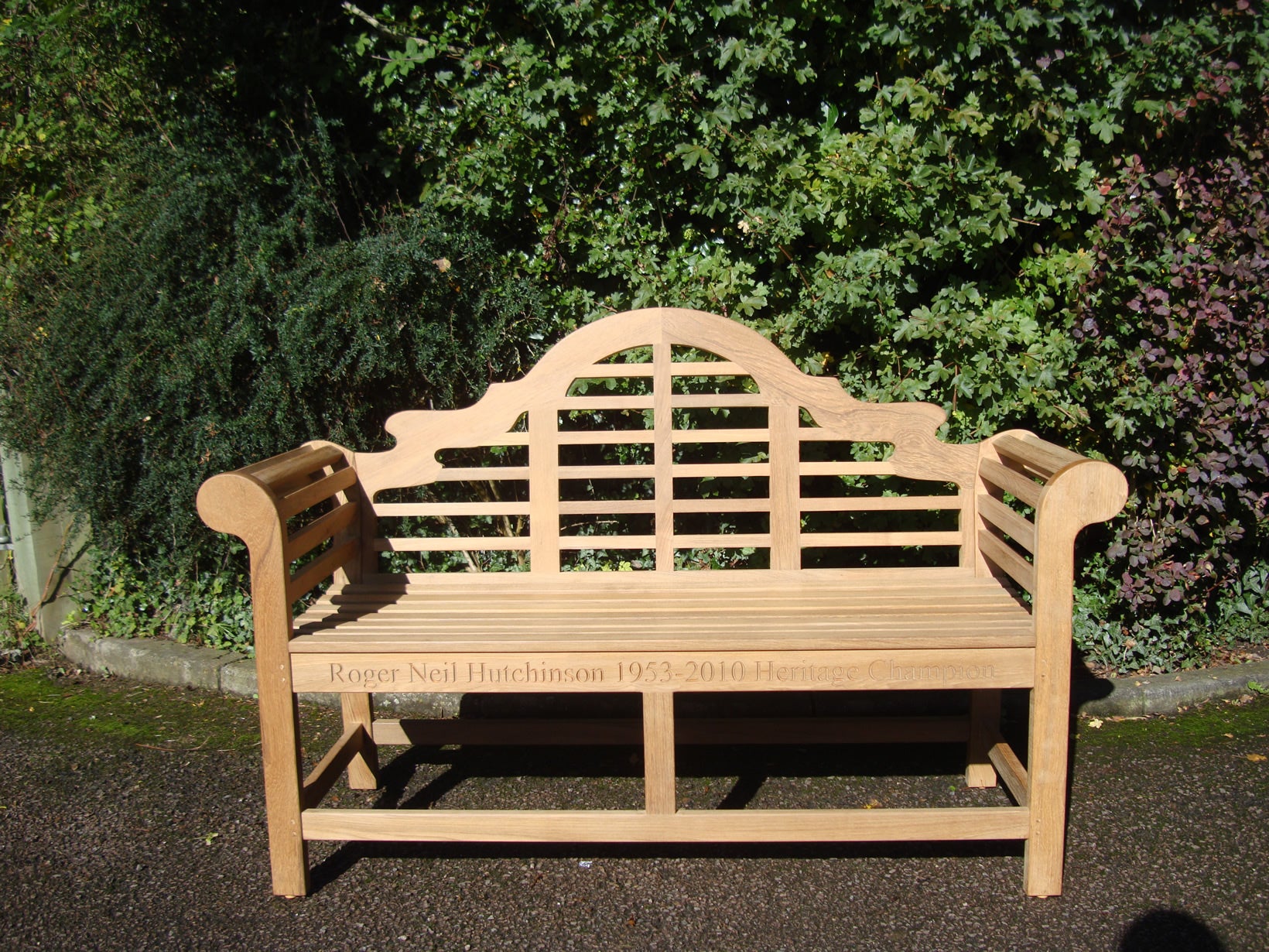 Lutyens Teak Memorial Bench 6ft | 4Memorial Benches – 4memorialbench